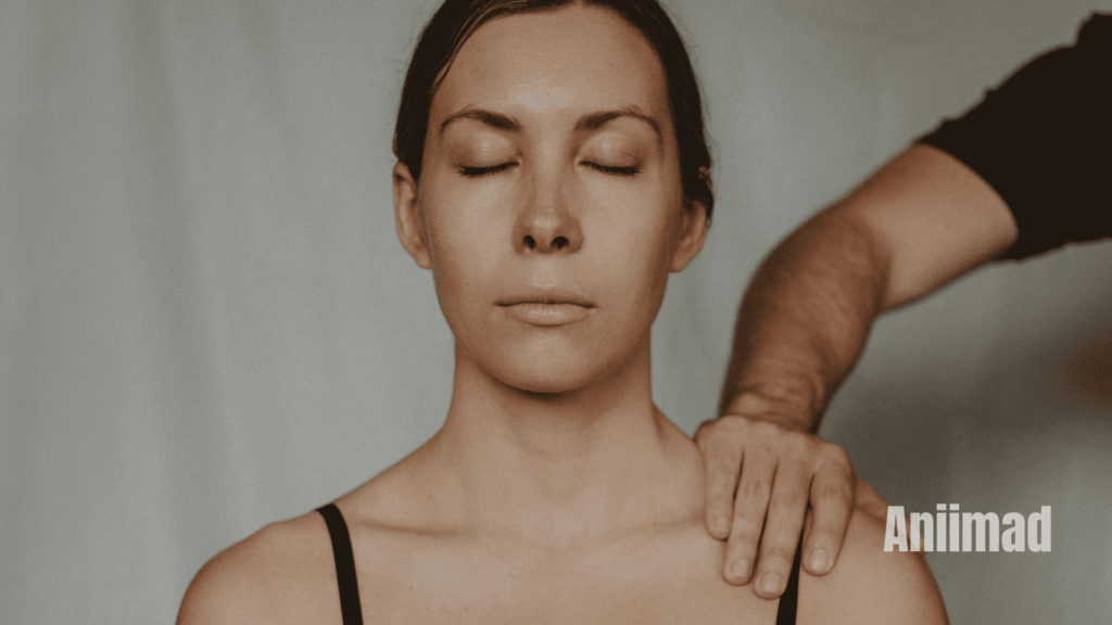 Right Shoulder Twitching Superstition & Spiritual Meaning