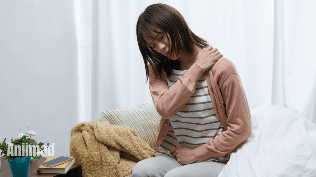 Right Shoulder Twitching Superstition & Spiritual Meaning